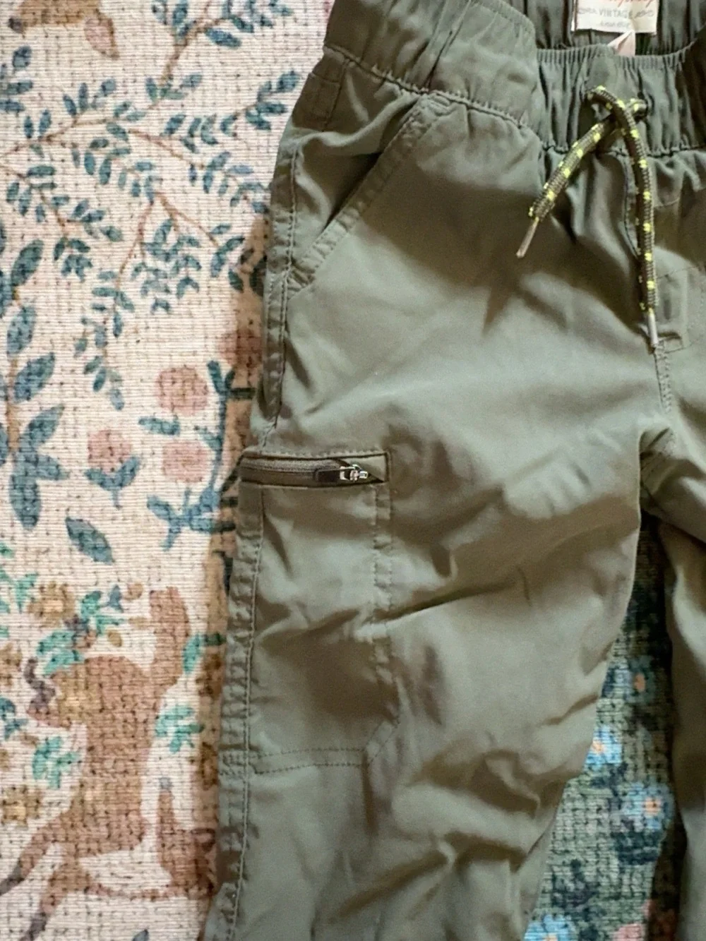 Weatherproof lightweight olive